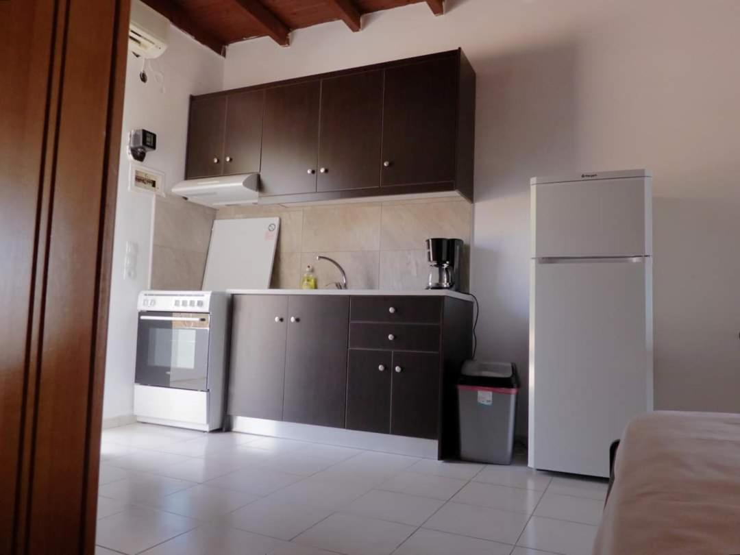 Ledakis Studios Frangokastello Rom bilde